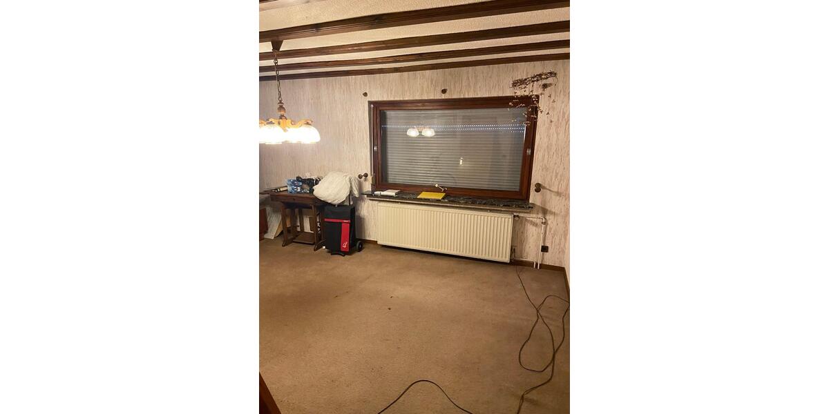 Einfamilienhaus Morsbach - 9 Zimmer, 180 m&sup2;, 130.000&euro; | Angebot:26803541