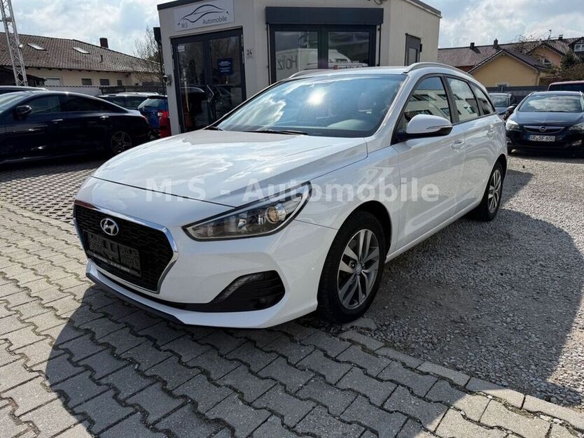 i30