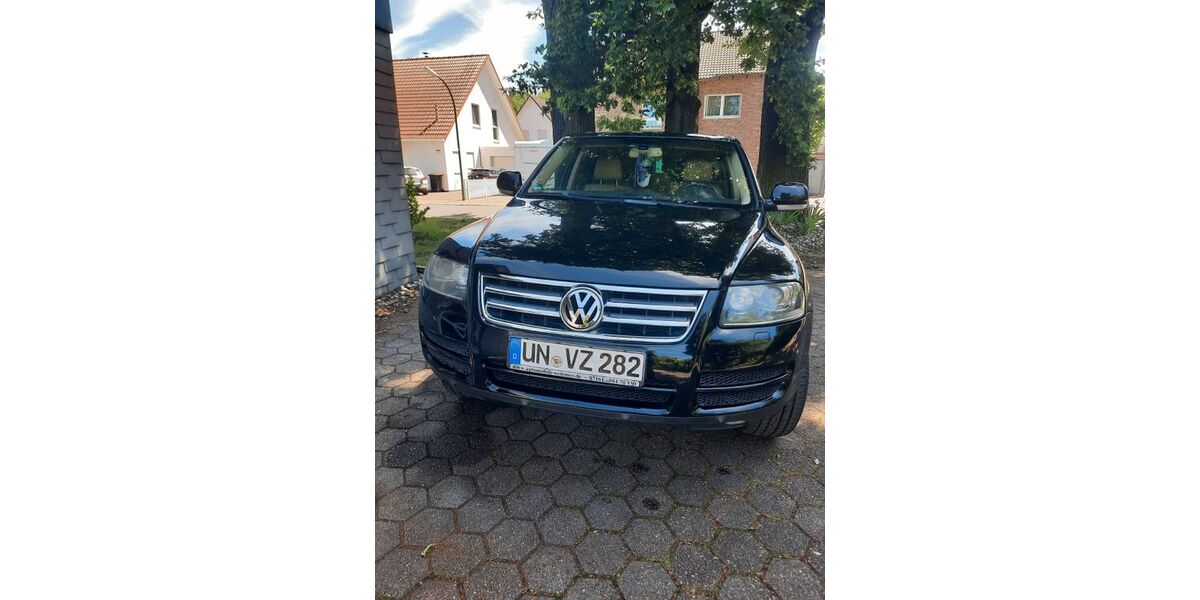 VW Touareg 246.000 km 2.700 &euro; Bergkamen 59192