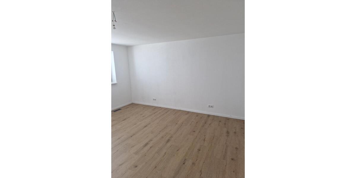 Erdgeschoßwohnung Schweich - 2 Zimmer, 77 m&sup2;, 925&euro; | Angebot:26288392