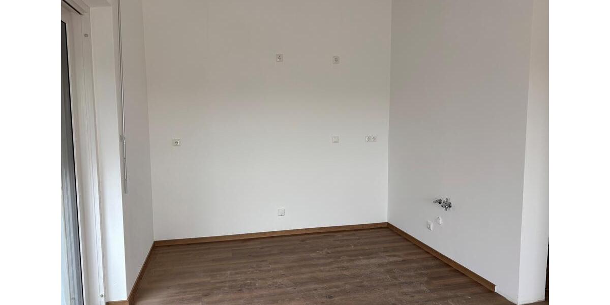 Etagenwohnung Aiterhofen - 2 Zimmer, 71 m&sup2;, 815&euro; | Angebot:25887612