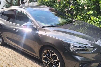Ford Focus 92.000 km 14.199 &euro; Durach 87471