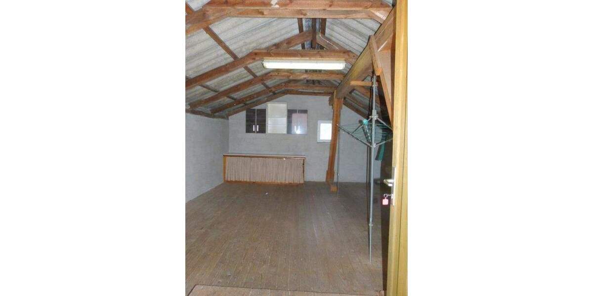 Etagenwohnung Burglengenfeld - 4 Zimmer, 127 m&sup2;, 850&euro; | Angebot:25070508