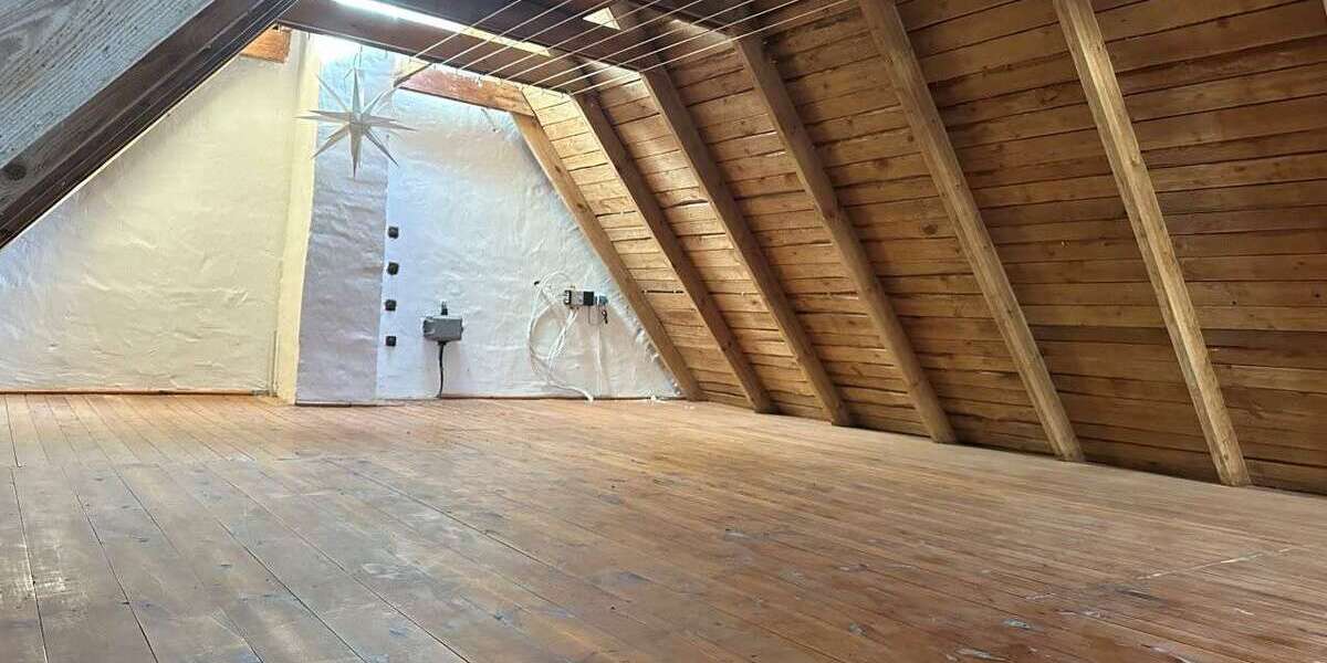 Saniertes Einfamilienhaus mit zwei Garagen in guter Wohnlage - Einfamilienhaus Unterwellenborn | Angebot:26777918