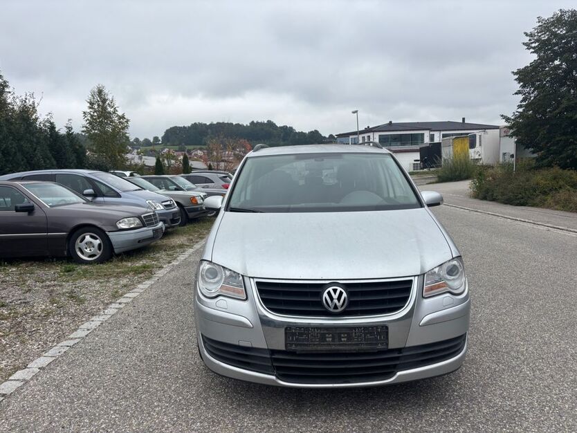 VW Touran 209.990 km 2.250 € Ergoldsbach 84061
