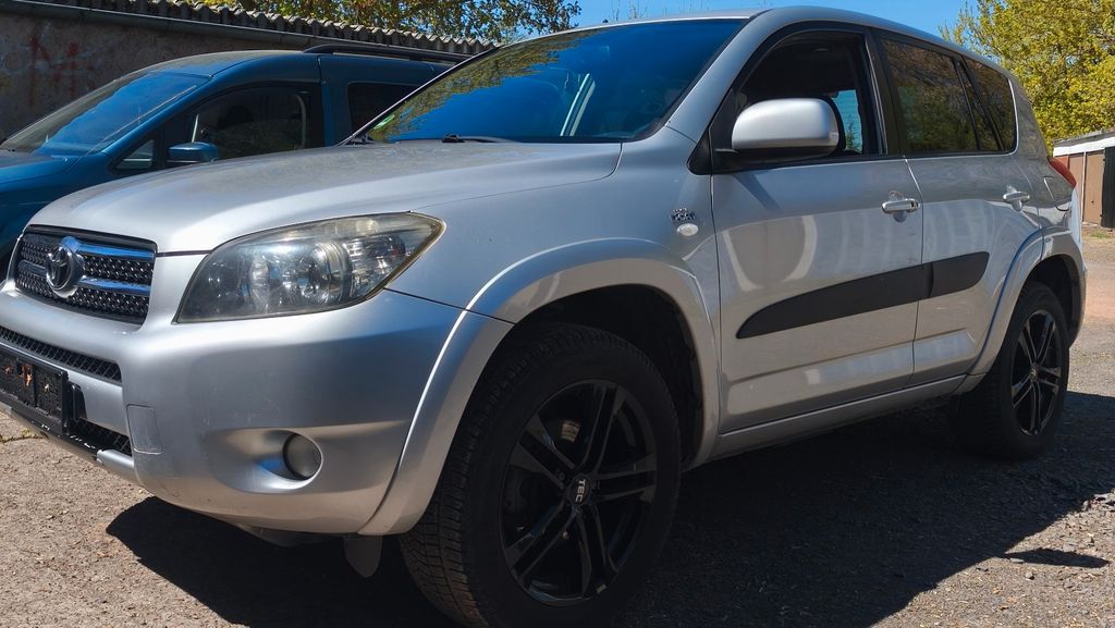 Toyota RAV 4 106.000 km 8.200 &euro; Bad Salzungen 36433