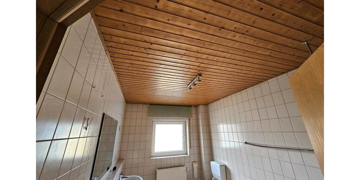 Doppelhaushälfte Wörth am Rhein - 6 Zimmer, 140 m&sup2;, 1.300&euro; | Angebot:25843112