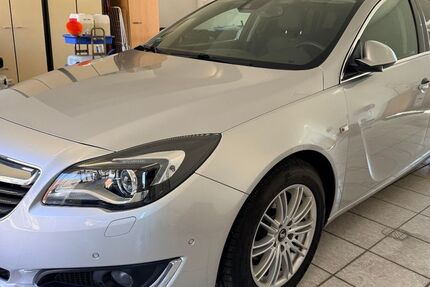 Opel Insignia 128.000 km 7.400 &euro; Geesthacht (bei Hamburg) 21502