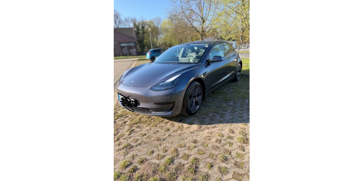 Tesla Model 3 75.000 km 24.900 &euro; Müncheberg 15374