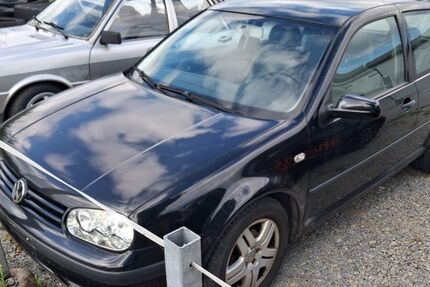 VW Golf 190.200 km 900 &euro; Dingelstädt OT Struth 37351