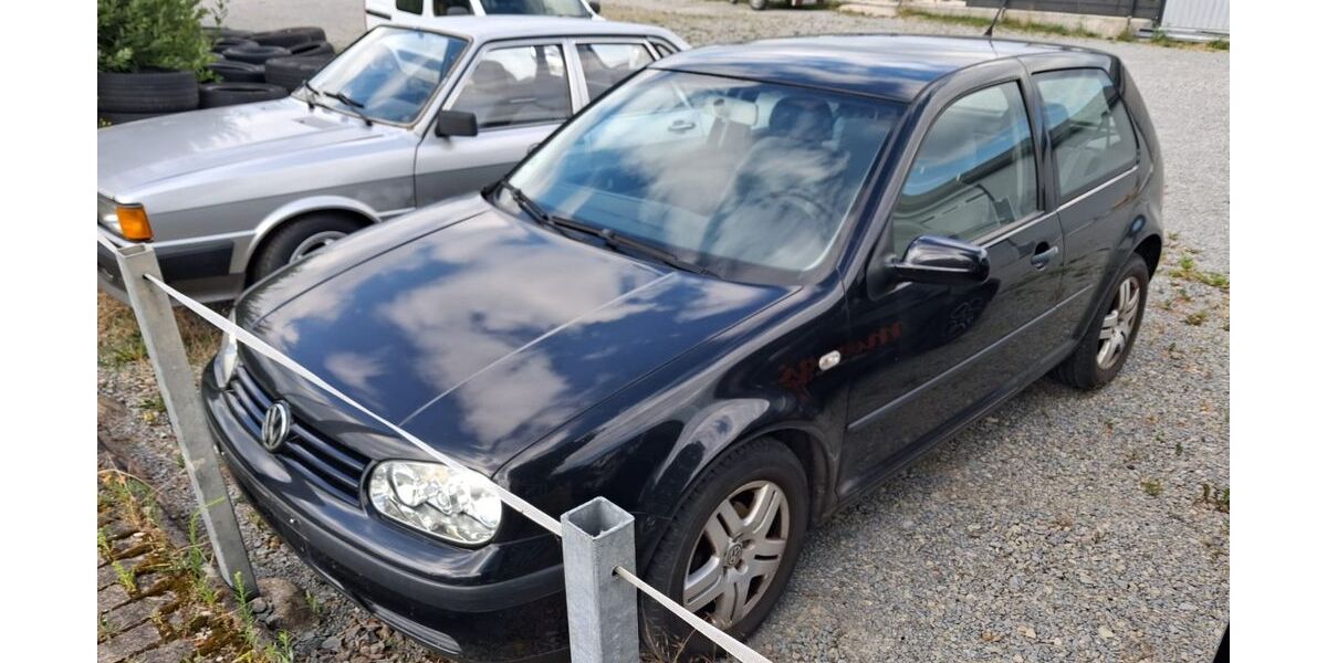 VW Golf 190.200 km 900 &euro; Dingelstädt OT Struth 37351
