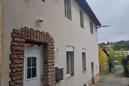 Einfamilienhaus mit Einliegerwohnung, Terrasse, Garage und Ausbaureserve im DG, Ottweiler Altstadt 5 zimmer