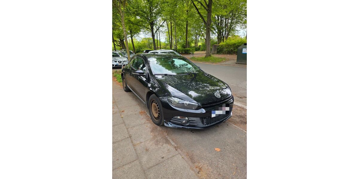 VW Scirocco 211.026 km 3.490 &euro; Hamburg 22043