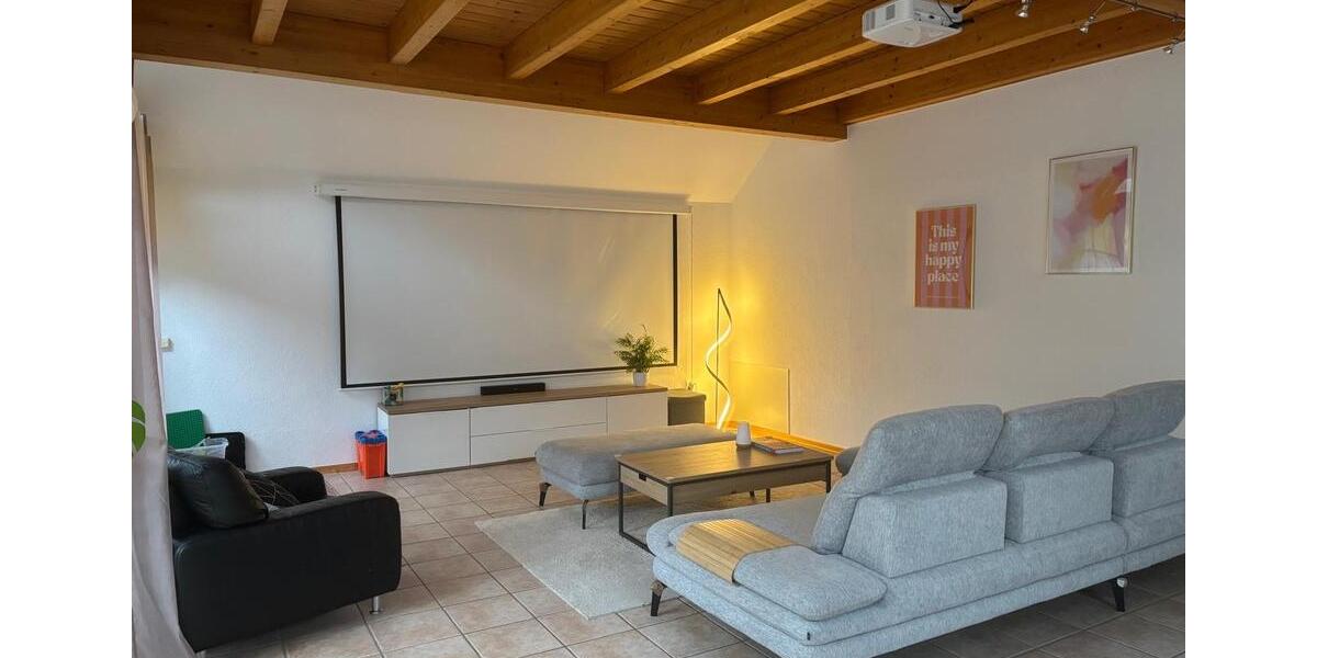 Dachgeschoss-Wohnung im 1. OG, 4 ZKB, Einbauküche, Moselblick 4 zimmer