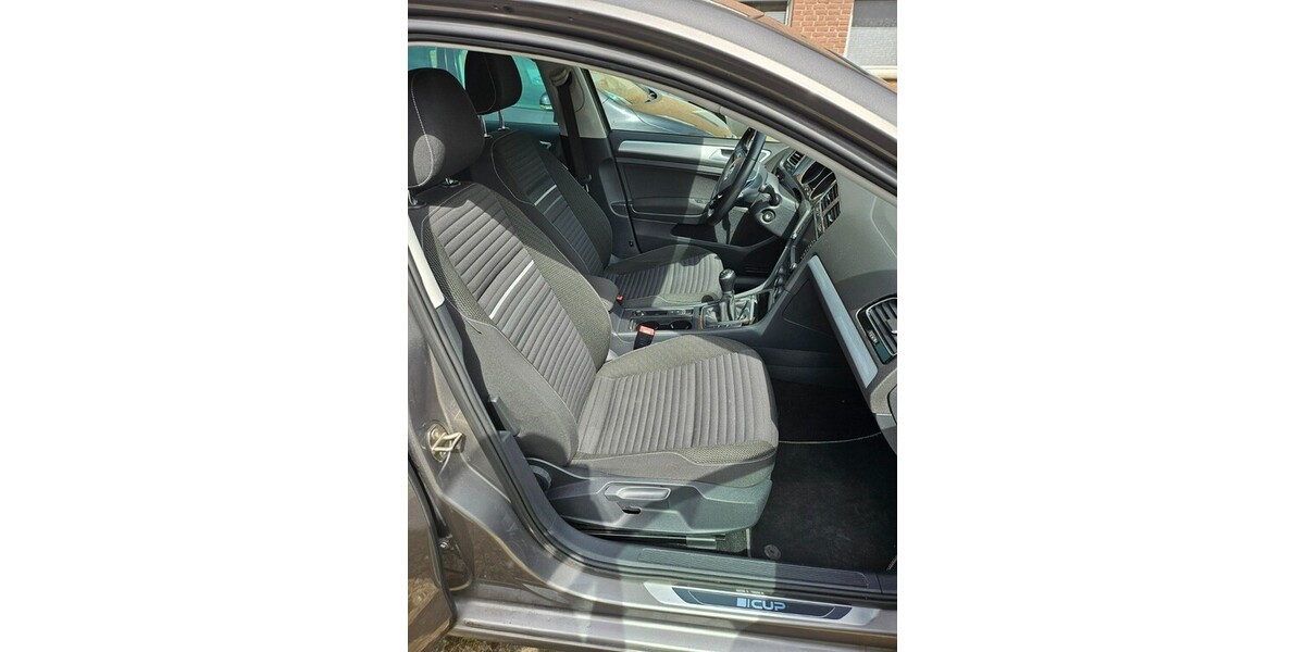 VW Golf VII 84.100 km 14.500 &euro; Oerlinghausen 33813