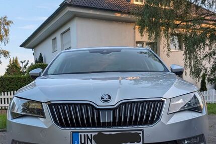 Skoda Superb 126.000 km 13.500 &euro; Bönen 59199