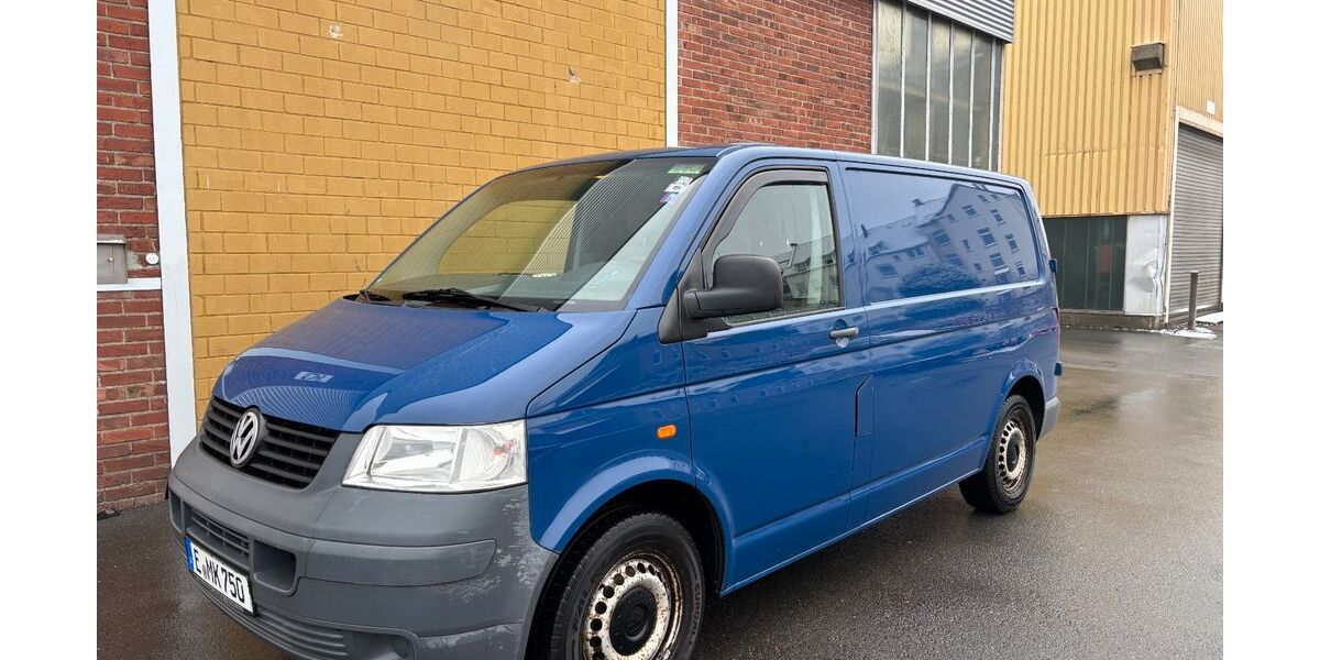 VW T5 Transporter 325.000 km 6.000 &euro; Essen 45133