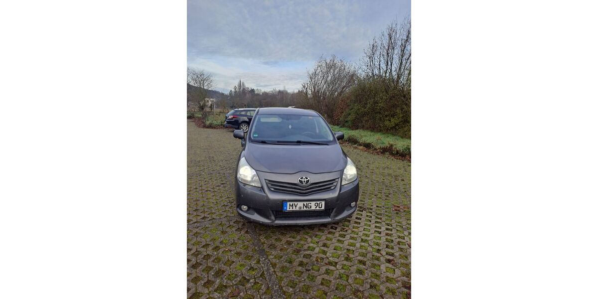 Toyota Verso 271.000 km 3.750 &euro; Bad Neuenahr 53474