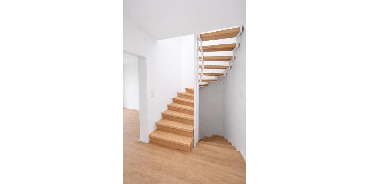 Reihenhaus Berlin Friedrichshain-Kreuzberg - 4 Zimmer, 120 m&sup2;, 2.590&euro; | Angebot:26214779