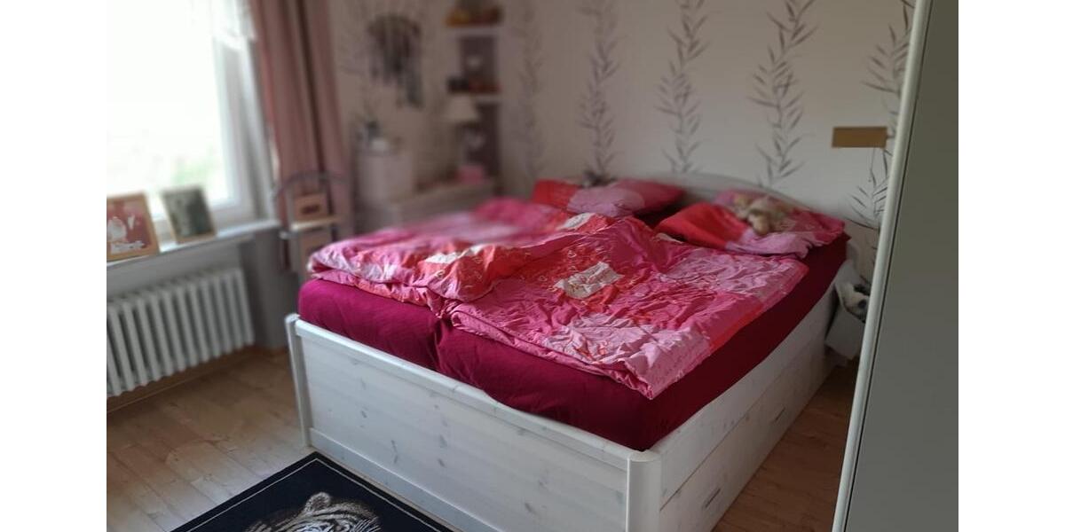 Villa Rinteln - 5 Zimmer, 220 m&sup2;, 1.850&euro; | Angebot:25986835
