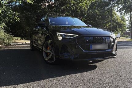 Audi e-tron 61.500 km 42.500 &euro; bremen 28357