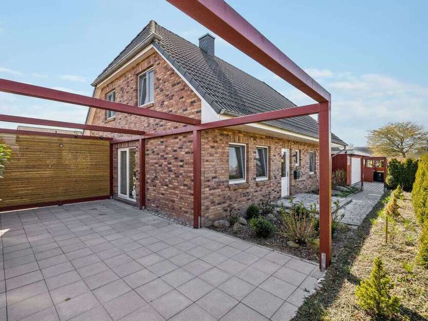 Haus zum Kaufen in Fahrdorf 575.000 € 162.49 m²