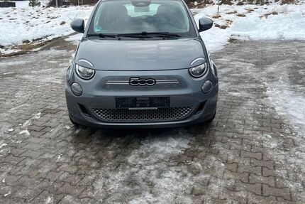 Fiat 500e 25.400 km 16.700 &euro; Deining 92364