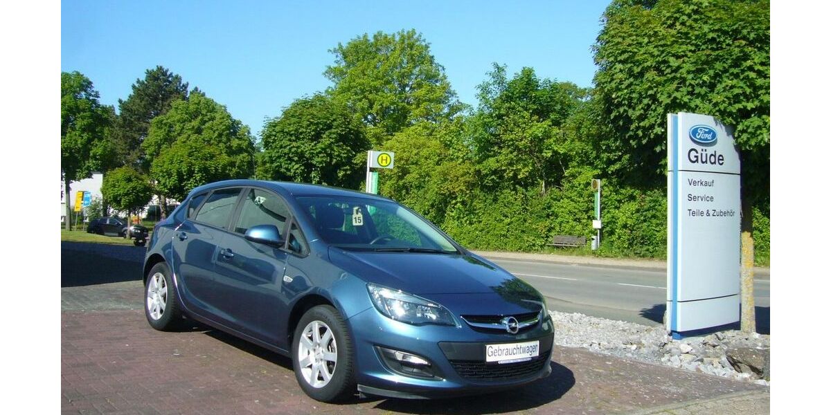 Opel Astra 32.883 km 7.890 &euro; Wolfhagen 34466