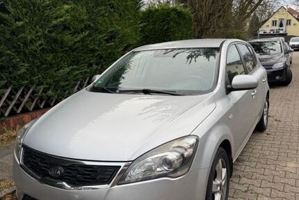 Kia ceed / Ceed 190.000 km 2.800 &euro; Berlin 14089