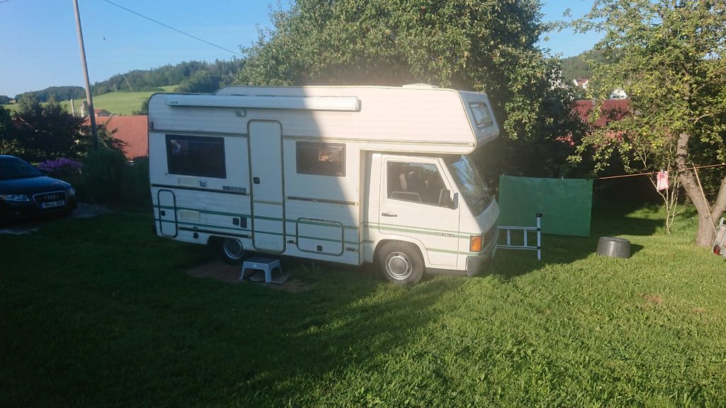 Mercedes-Benz MB 100 195.000 km 13.000 &euro; Aichen 86479