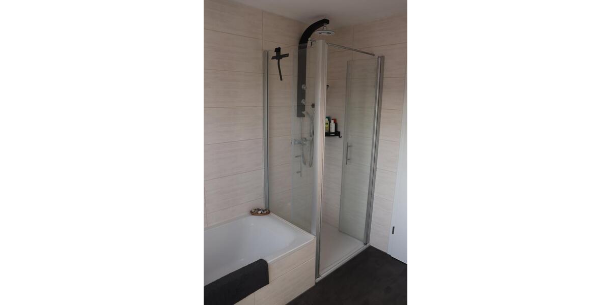 Dachgeschoßwohnung Teublitz - 3 Zimmer, 109 m&sup2;, 820&euro; | Angebot:26004649