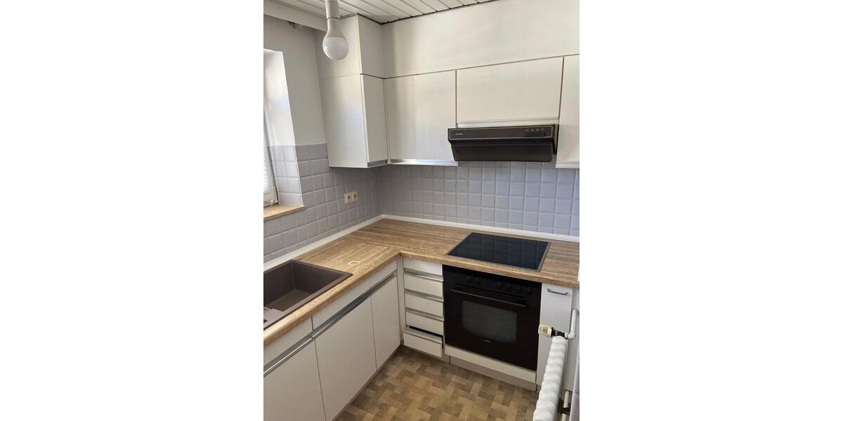 Dachgeschoßwohnung Asperg - 3.5 Zimmer, 75 m&sup2;, 1.100&euro; | Angebot:26267553