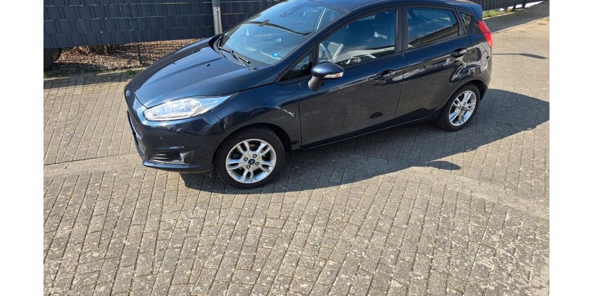 Ford Fiesta 123.000 km 5.500 &euro; Marktredwitz 95615