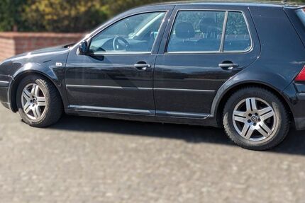 VW Golf 235.000 km 1.699 &euro; Rheda-Wiedenbrück 33378