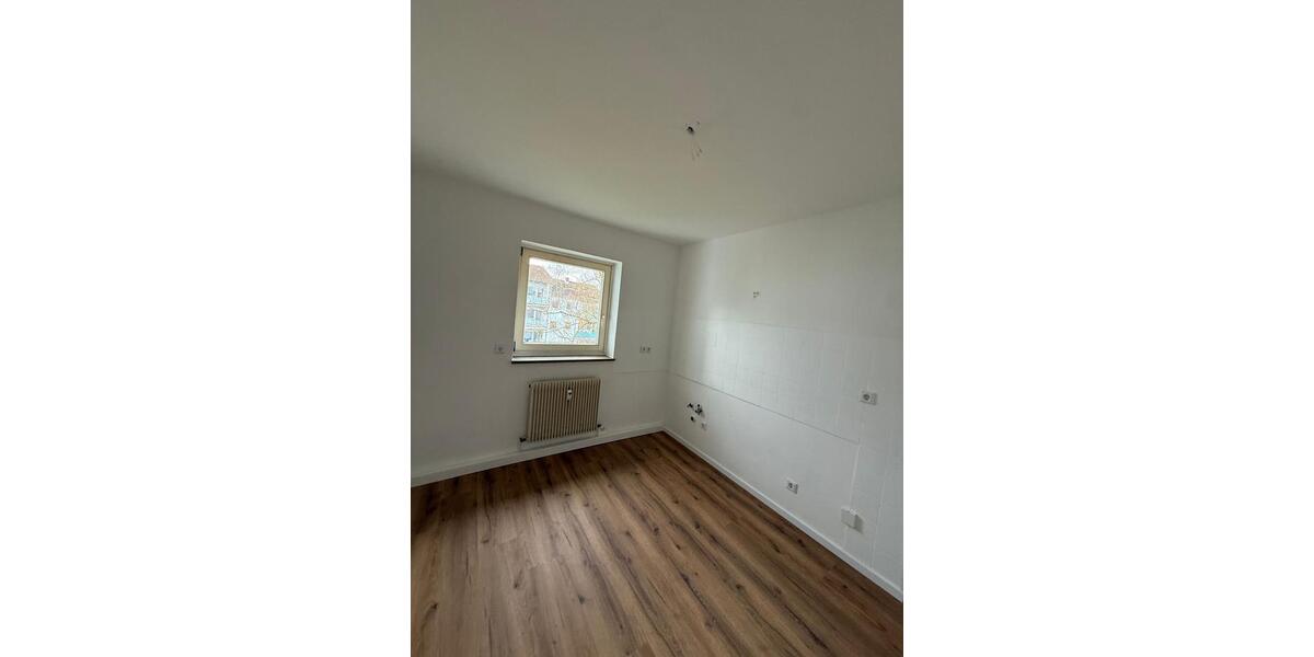 Etagenwohnung Amberg - 3 Zimmer, 66 m&sup2;, 685&euro; | Angebot:25887617