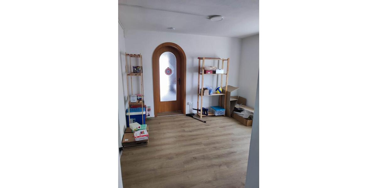 Etagenwohnung Burgkirchen an der Alz - 2.5 Zimmer, 70 m&sup2;, 700&euro; | Angebot:25271588