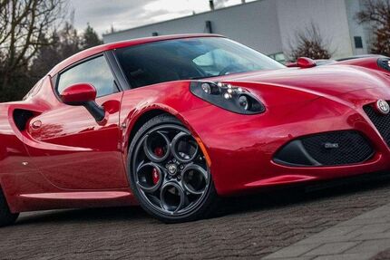 Alfa Romeo 4C 14.570 km 89.990 &euro; Mönchweiler 78087
