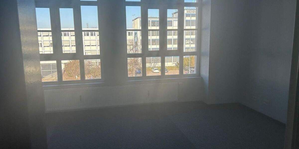 Gewerbeobjekt Halle (Saale) Büschdorf - 1 Zimmer, 488 m&sup2;, 3.990&euro; | Angebot:25671753