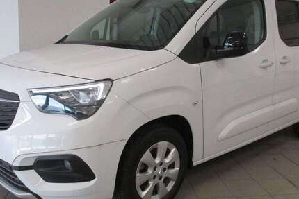 Opel Combo 13.584 km 22.995 &euro; Parsberg 92331