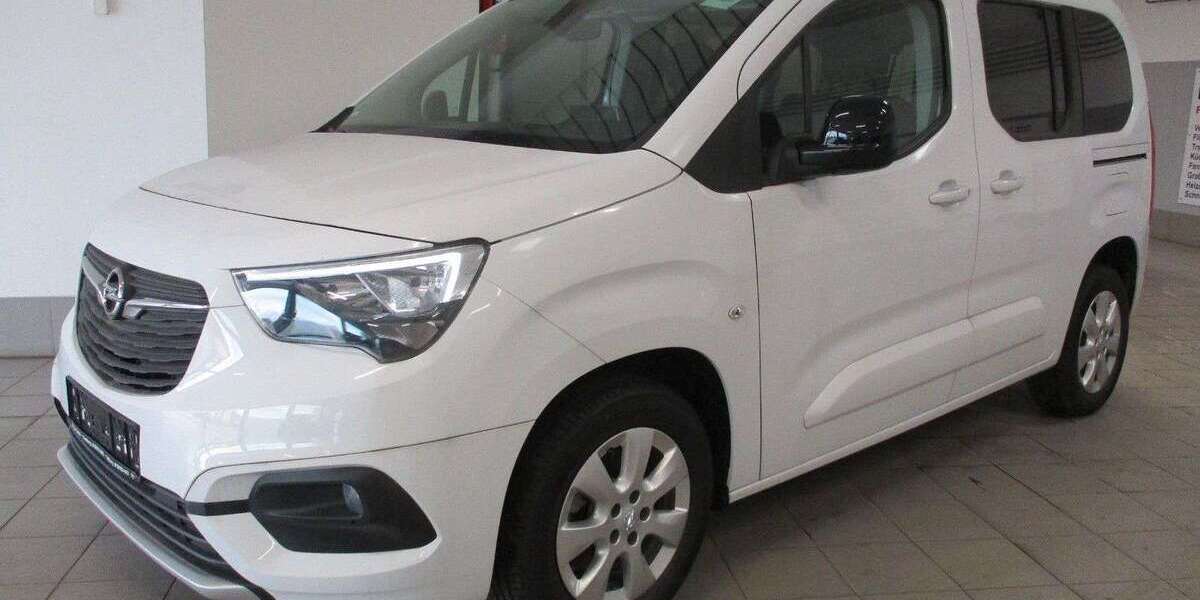 Opel Combo 13.584 km 22.995 &euro; Parsberg 92331
