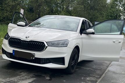 Skoda Fabia 20.000 km 16.000 &euro; Raschau-Markersbach 08352