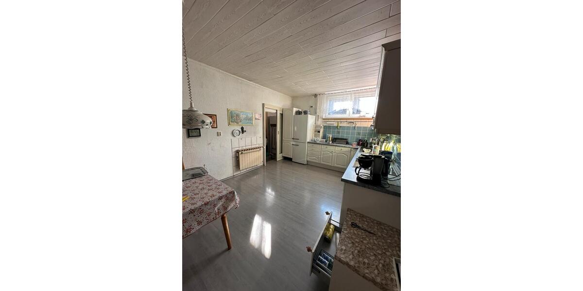 Einfamilienhaus Sonneberg - 7 Zimmer, 150 m&sup2;, 129.000&euro; | Angebot:26039759