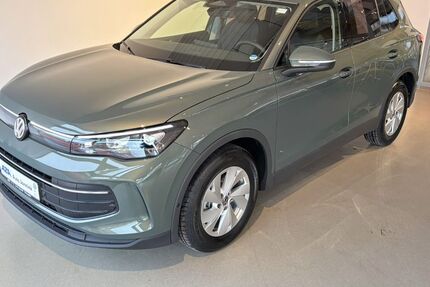 VW Tiguan 1.500 km 37.950 &euro; Friesoythe 26169