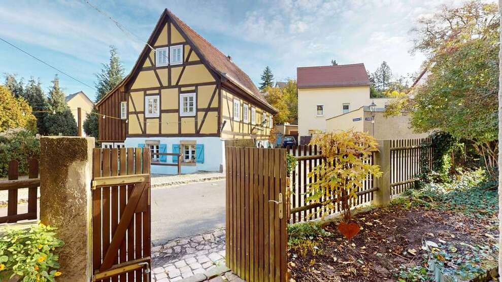 Haus zum Kaufen in Dresden 390.000 € 165 m² 5 zimmer