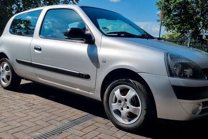 Renault Clio 44.500 km 4.399 &euro; Bernau 16321