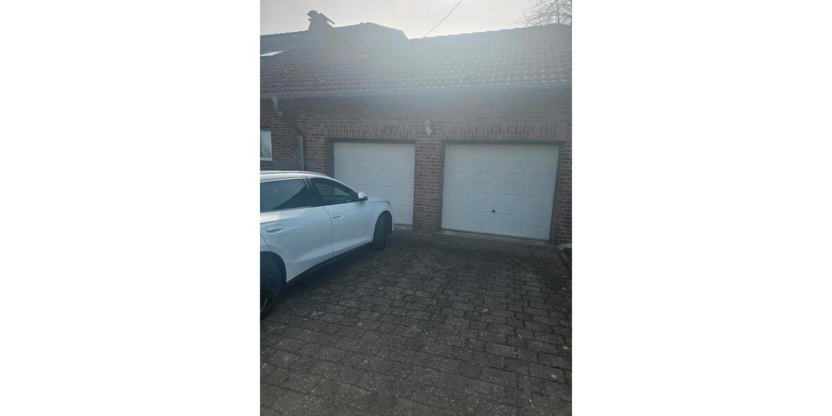 Dachgeschoßwohnung Hennef (Sieg) - 2 Zimmer, 85 m&sup2;, 980&euro; | Angebot:25410222