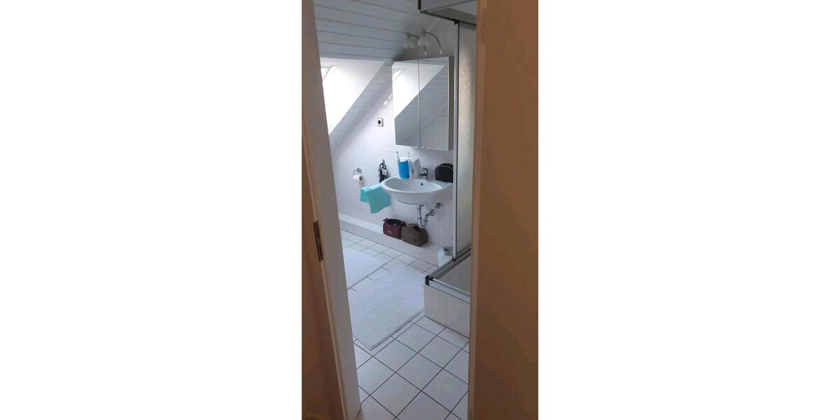 Dachgeschoßwohnung Lüneburg - 2 Zimmer, 75 m&sup2;, 900&euro; | Angebot:25722209