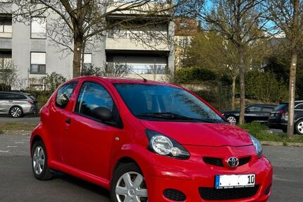Toyota Aygo (X) 76.985 km 4.299 &euro; Wiesbaden 65189