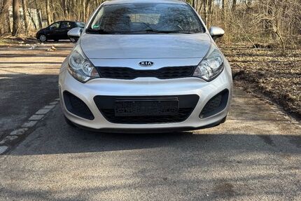 Kia Rio 197.759 km 3.200 &euro; Dortmund 44388