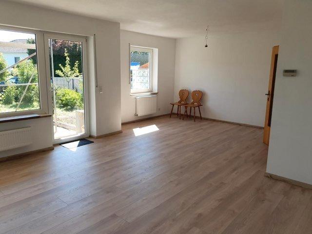 Reihenhaus Waldershof - 5 Zimmer, 140 m&sup2;, 1.100&euro; | Angebot:26084805